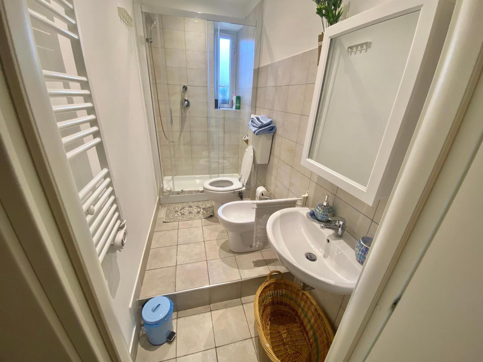 Center House 272 Apartment Специя Екстериор снимка